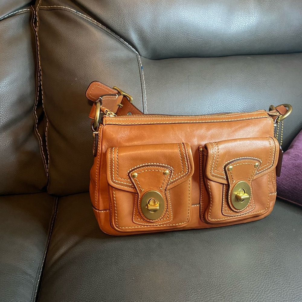 Leather purse from non smoking household